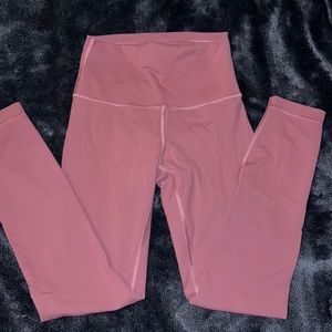 Lululemon wunder under train size 4